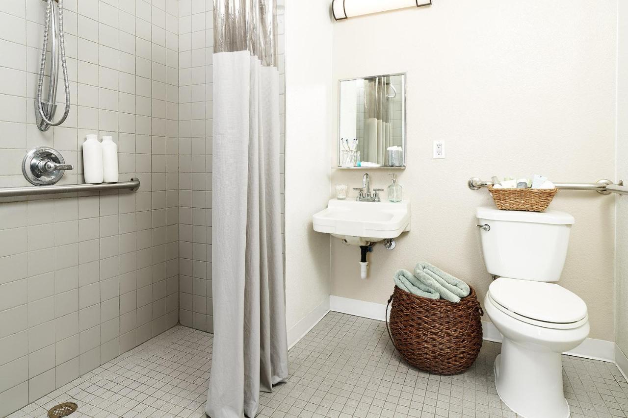 Intown Suites Extended Stay Louisville Ky - Northeast Экстерьер фото